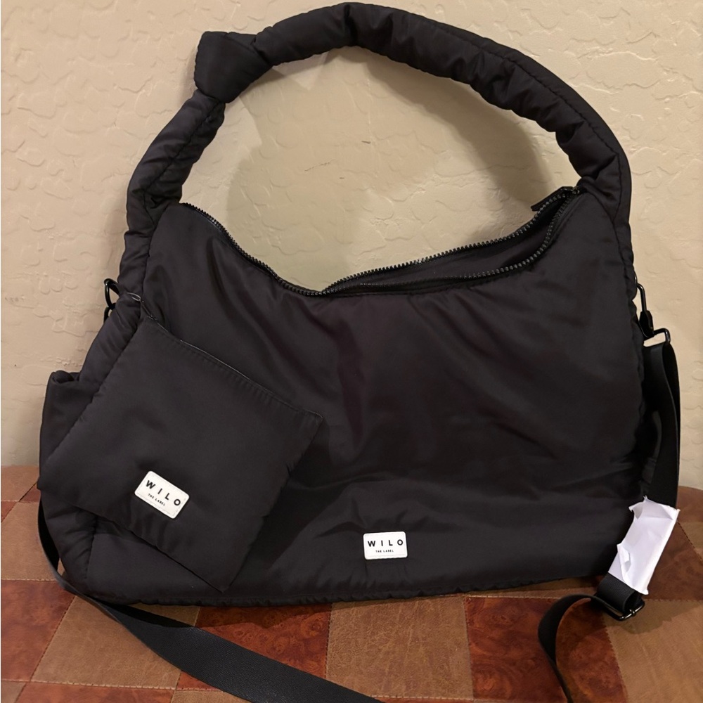 Wilo The Label Knot Crescent Travel Bag in Black